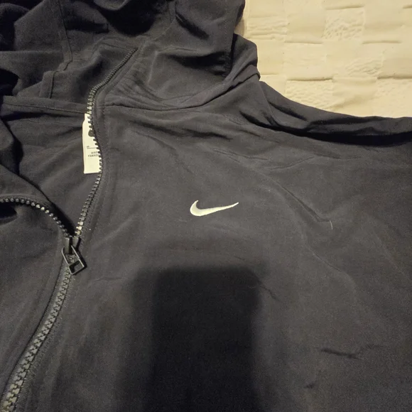 Black Nike Hooded Jacket - Picture 4 of 4